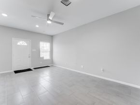 142 Calloway Street, Houston TX 77029