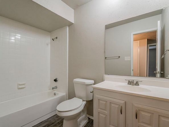 5802 Evening Shadows Lane, Spring TX 77373