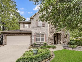 82 S Longsford Circle
