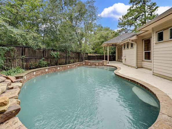 82 S Longsford Circle, The Woodlands TX 77382