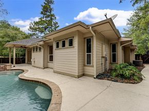 82 S Longsford Circle, The Woodlands TX 77382