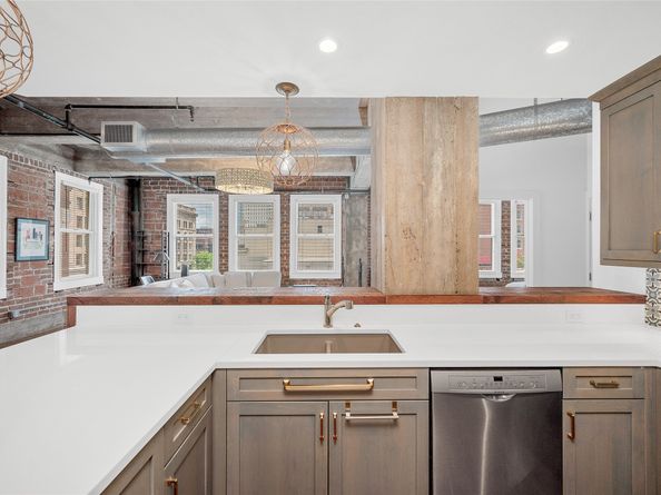 204 Travis Street 4A, Houston TX 77002