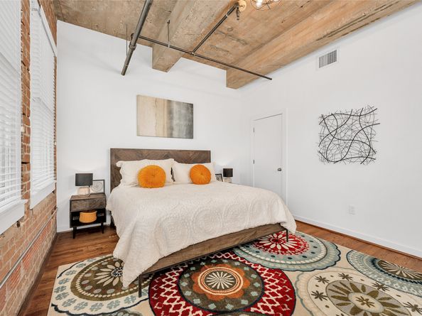 204 Travis Street 4A, Houston TX 77002