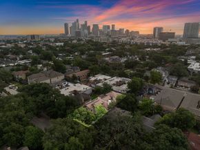 3603 Audubon Place, Houston TX 77006