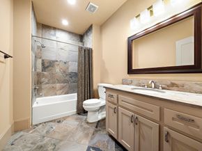 3603 Audubon Place, Houston TX 77006