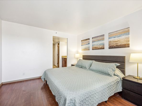 3525 Sage Road 1010, Houston TX 77056