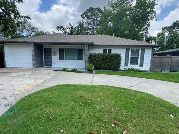 4626 Ella Boulevard, Houston TX 77018