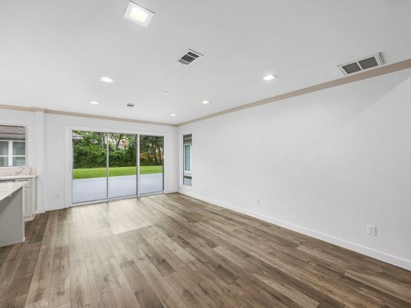 4626 Ella Boulevard, Houston TX 77018