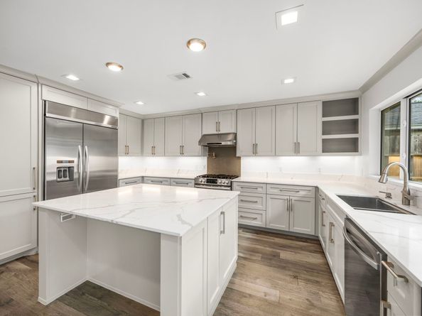 4626 Ella Boulevard, Houston TX 77018