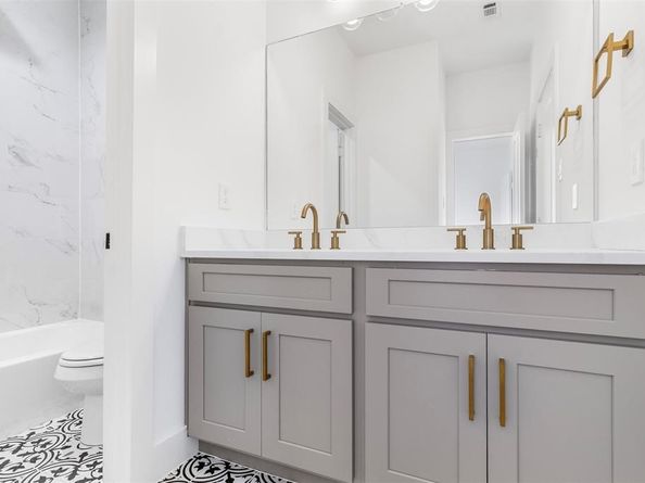 4604 Crown Grove Lane, Houston TX 77018