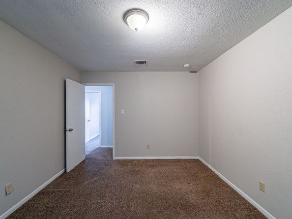 7631 Southmeadow Drive, Houston TX 77071