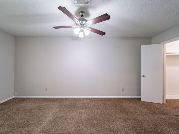 7631 Southmeadow Drive, Houston TX 77071