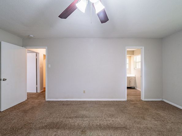 7631 Southmeadow Drive, Houston TX 77071