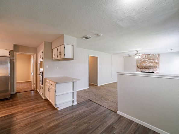 7631 Southmeadow Drive, Houston TX 77071