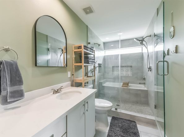 2605 Calumet Street 30, Houston TX 77004