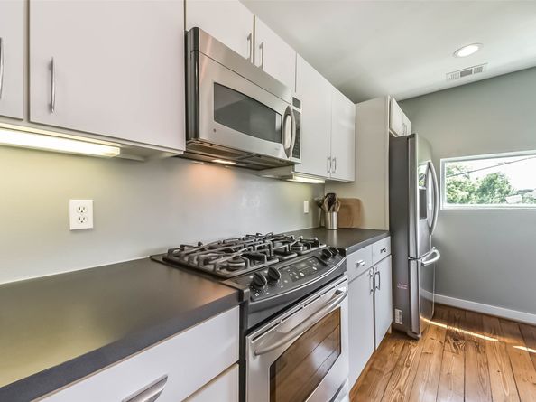 2605 Calumet Street 30, Houston TX 77004