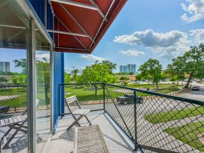 2605 Calumet Street 30, Houston TX 77004