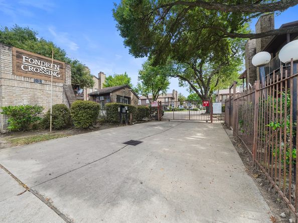 6633 W Airport Boulevard 1106, Houston TX 77035