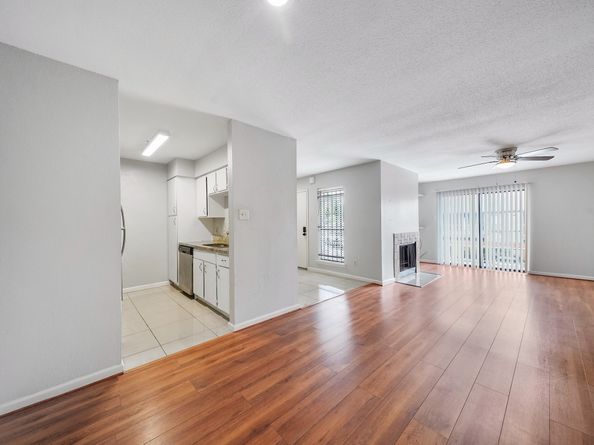 6633 W Airport Boulevard 1106, Houston TX 77035