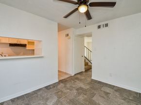 9350 Country Creek Drive 5, Houston TX 77036