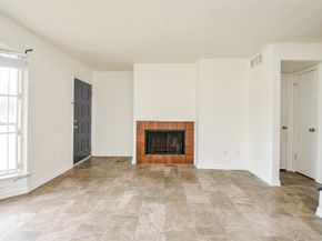 9350 Country Creek Drive 5, Houston TX 77036