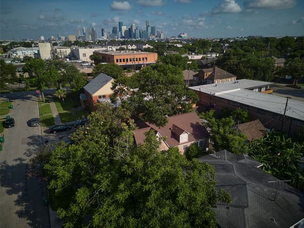 4311 Pease Street, Houston TX 77023