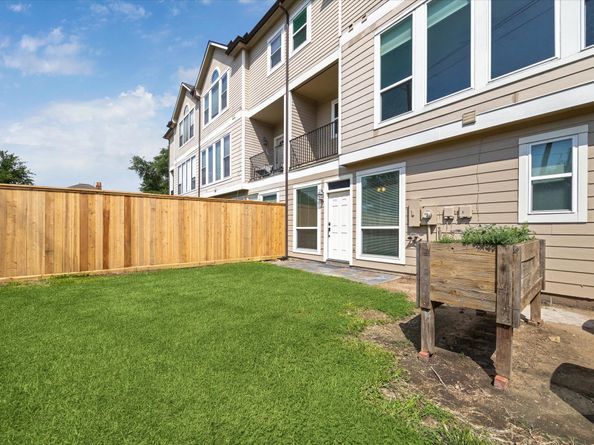 2402 Calumet Street C, Houston TX 77004