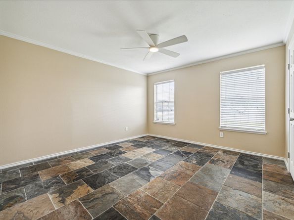 3131 Southwest Freeway C32, Houston TX 77098