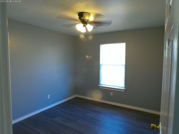 10133 Teneha Drive A/B, Houston TX 77033