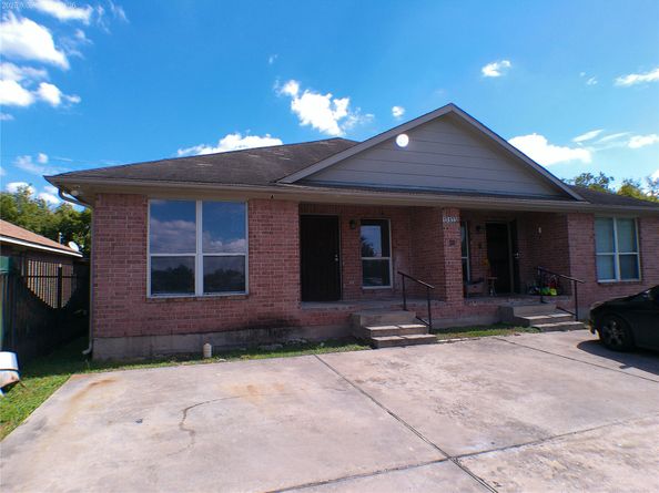 10133 Teneha Drive A/B, Houston TX 77033