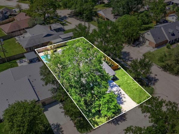 1931 Chaparral Drive, Houston TX 77043