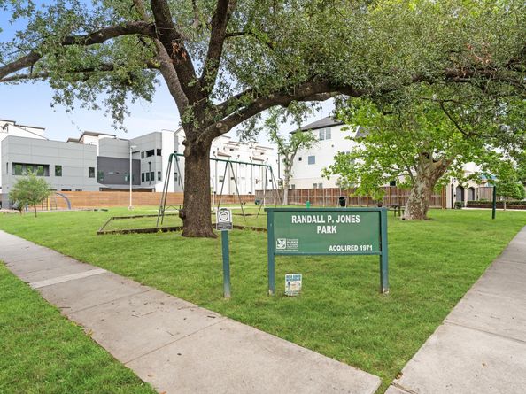 1511 Crockett Street B, Houston TX 77007