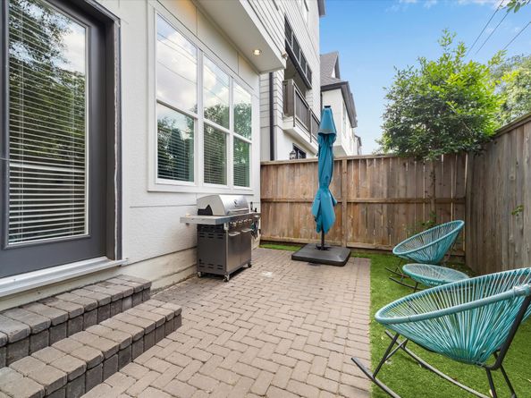 3410 Timbergrove Heights Street, Houston TX 77008