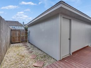1271 El Camino Village Drive, Webster TX 77058