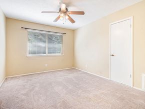 302 W Lochnell Drive, Houston TX 77062