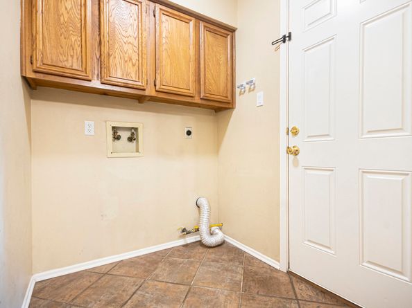 302 W Lochnell Drive, Houston TX 77062