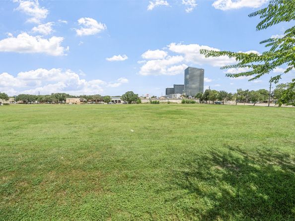 10610 Wallingford Place, Houston TX 77042