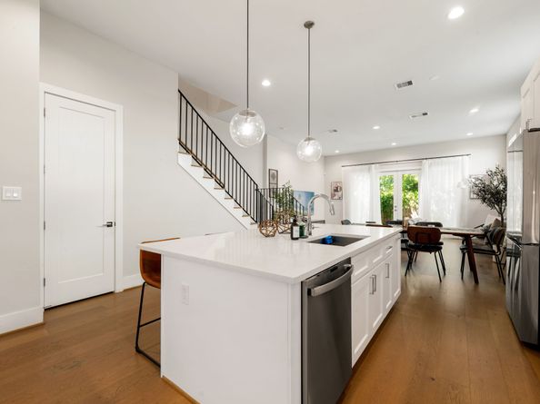 1813 Arbor Street, Houston TX 77004