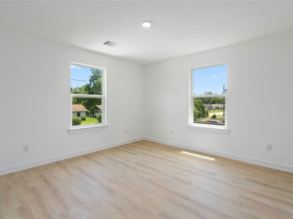 7504 Laura Koppe Road C/D, Houston TX 77028