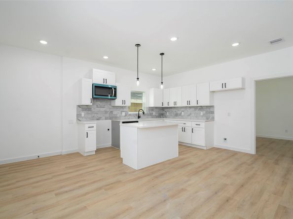 7504 Laura Koppe Road C/D, Houston TX 77028