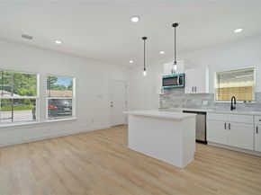 7504 Laura Koppe Road C/D, Houston TX 77028