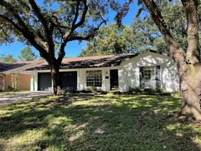 5518 Indigo Street, Houston TX 77096
