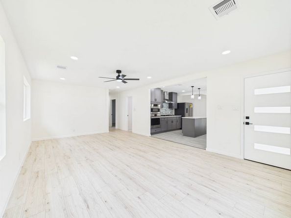 5025 De Milo Drive, Houston TX 77092