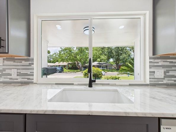 5025 De Milo Drive, Houston TX 77092