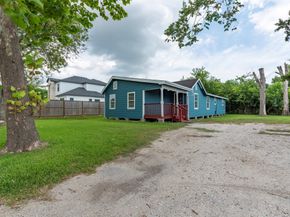 6228 Trescon Drive, Houston TX 77048