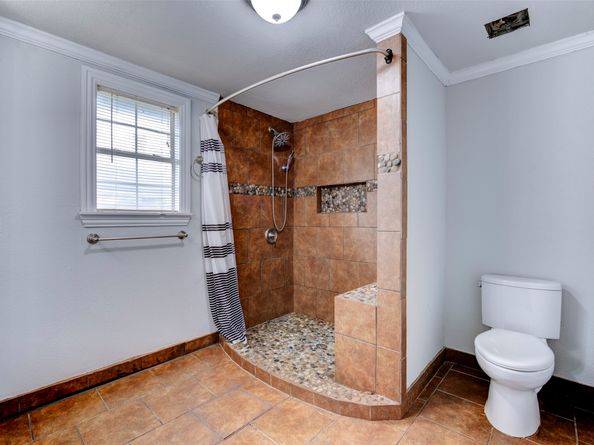 6228 Trescon Drive, Houston TX 77048