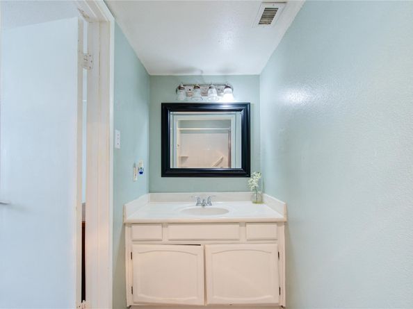 18218 Heritage Lane 8218, Houston TX 77058