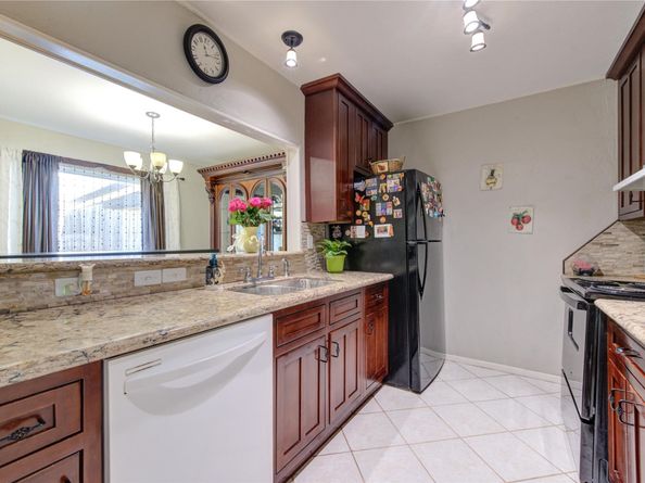18218 Heritage Lane 8218, Houston TX 77058