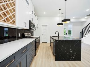4601 Newberry Street A/B, Houston TX 77051