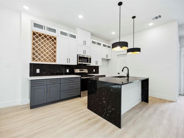 4601 Newberry Street A/B, Houston TX 77051